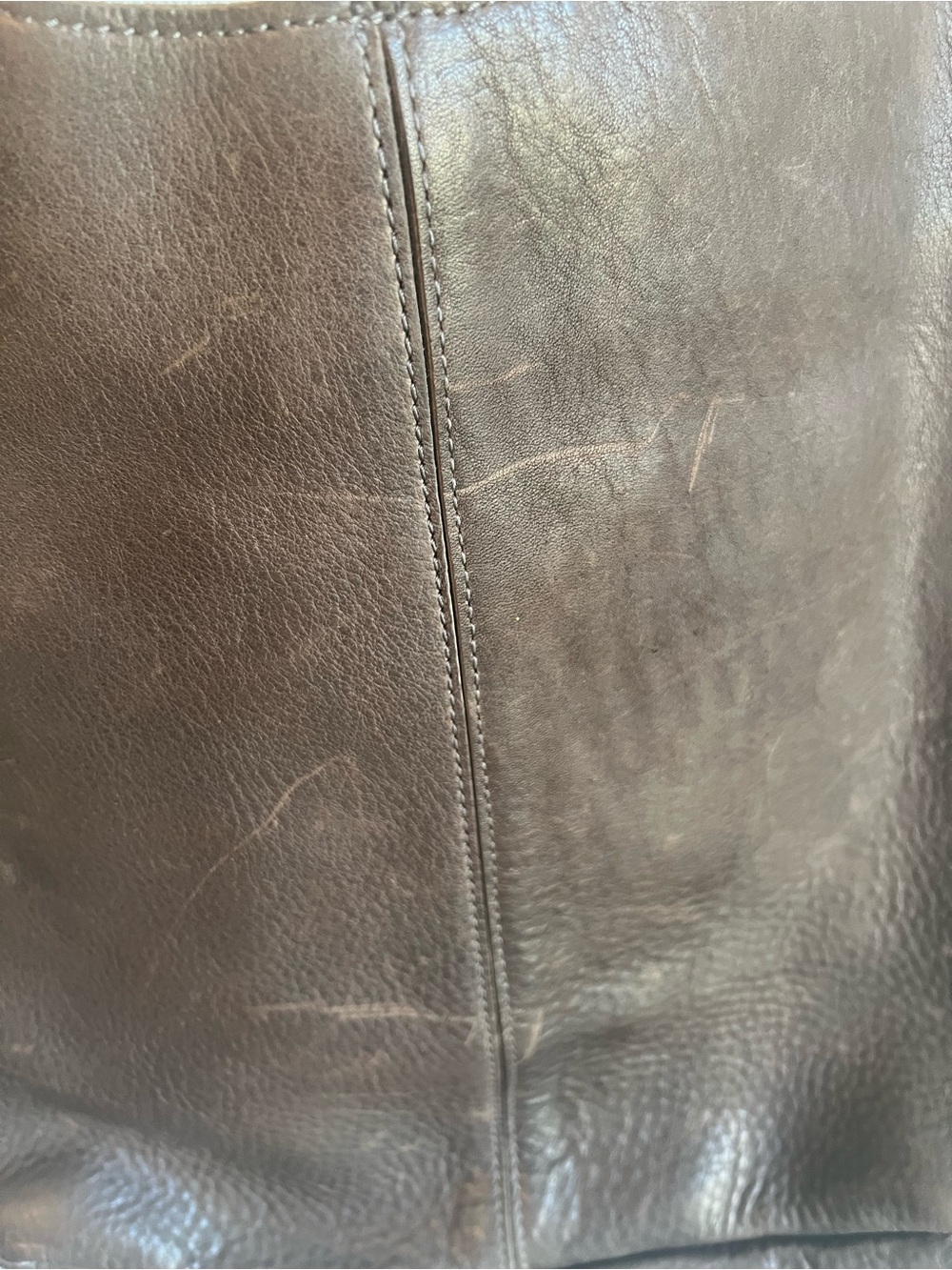 Duluth Trading Co Everyday Leather Hobo Shoulder Bag in Dark Brown - Picture 6 of 16